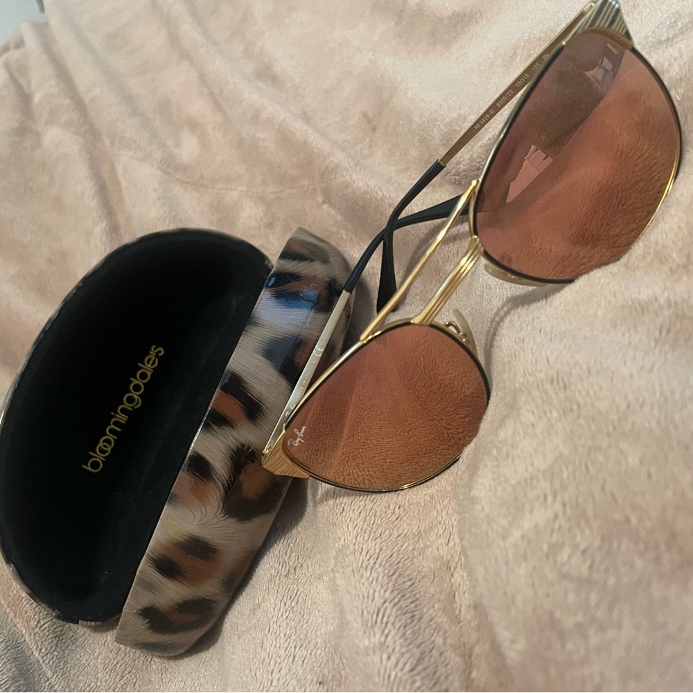 ROSE GOLD RAY BAN SUNGLASSES